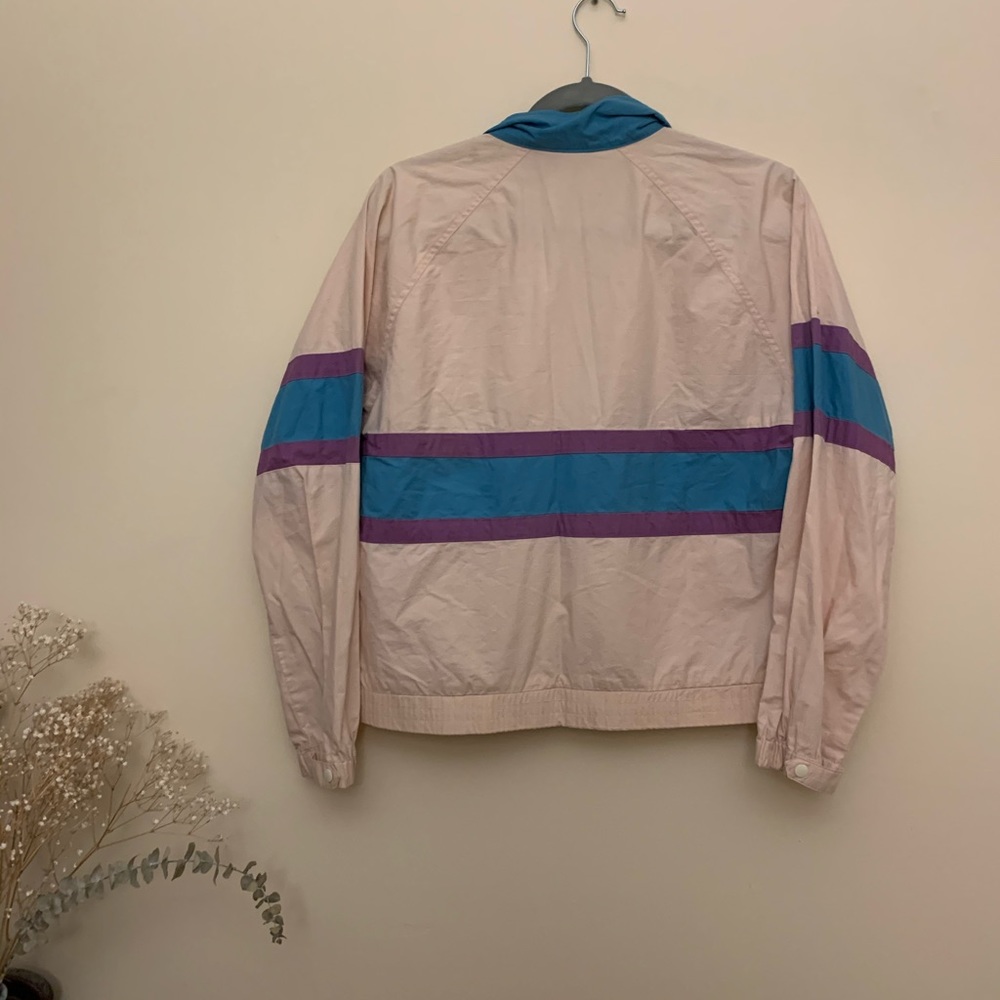 Windbreaker - Picture 4 of 4